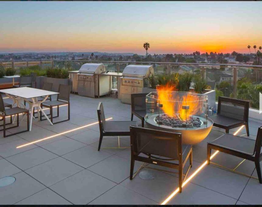 로스앤젤레스 Relax On Wilshire With A View 아파트 외부 사진